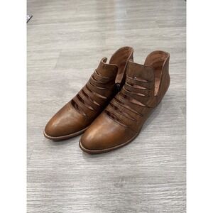 Anthropologie Seychelles Iceburg Boots 9.5 Bronze Metallic Cutout Western Boho